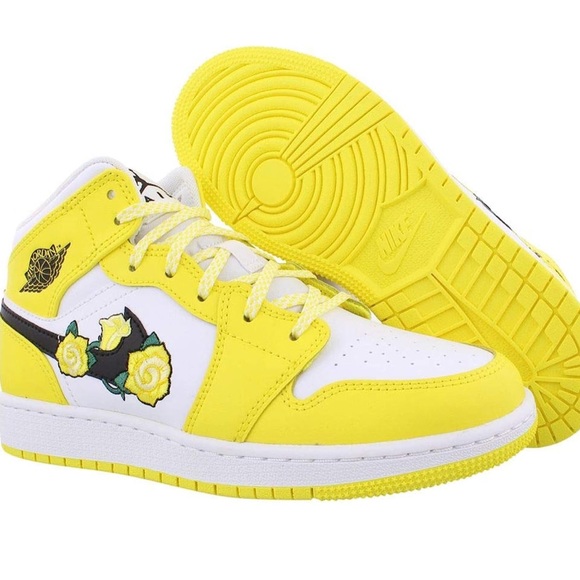 Jordan Youth Air 1 Mid Gs Dynamic yellow wore once but they’re to small for me - Picture 1 of 8